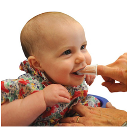Gumeni naprstak za čišćenje zuba kod beba